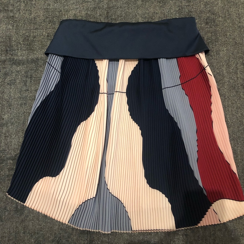 Cameo collective abstract top